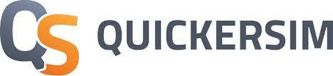 Logo firmy Quickersim w postaci szarych i pomarańczowych liter.