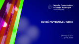 Białe napisy na niebieskim tle